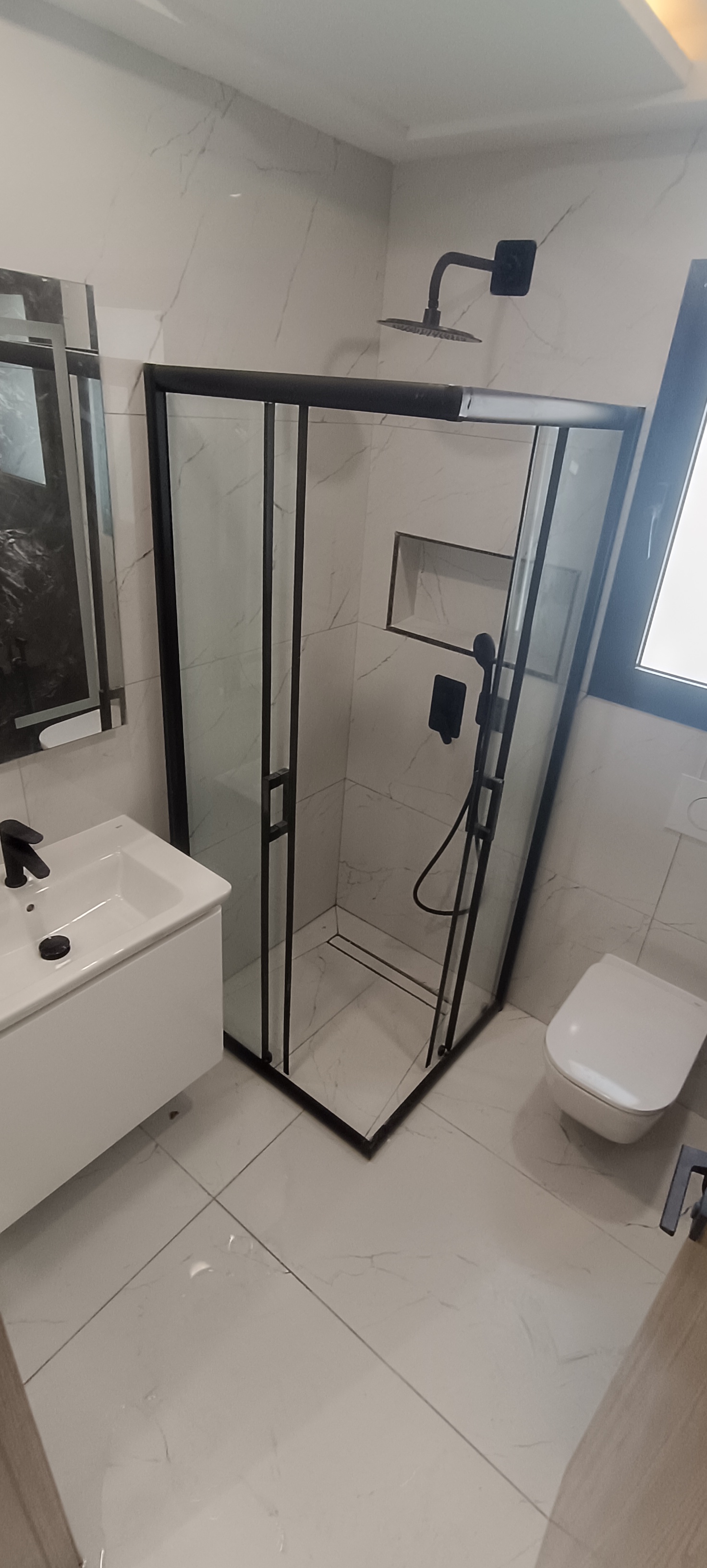 La Soukra La Soukra Location Appart. 2 pices Appart s1 neuf ht standing