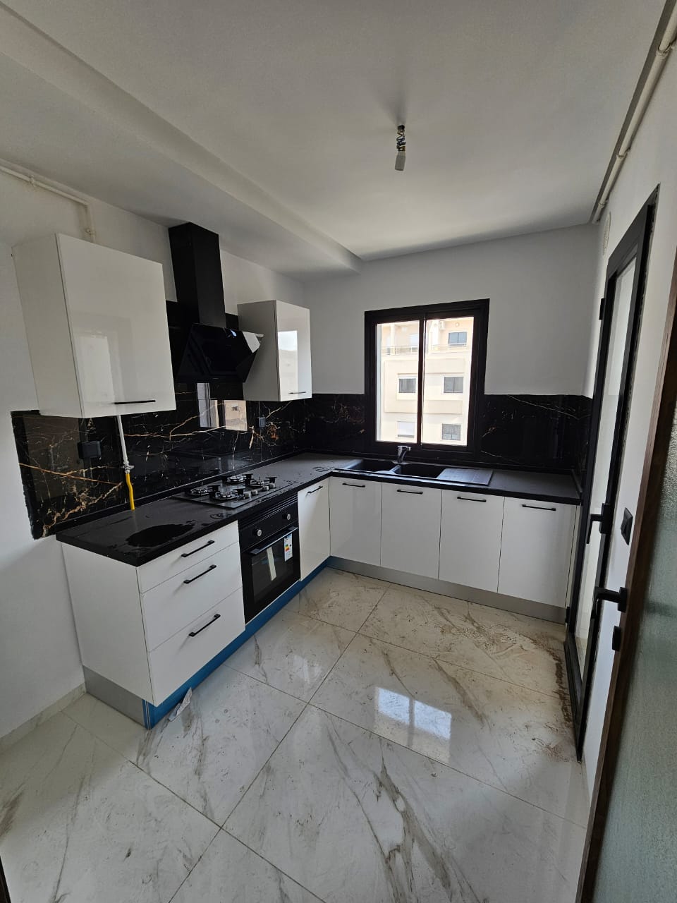 Ain Zaghouan Ain Zaghouan Location Appart. 3 pices S plus deux jamais habit  l'aouina
