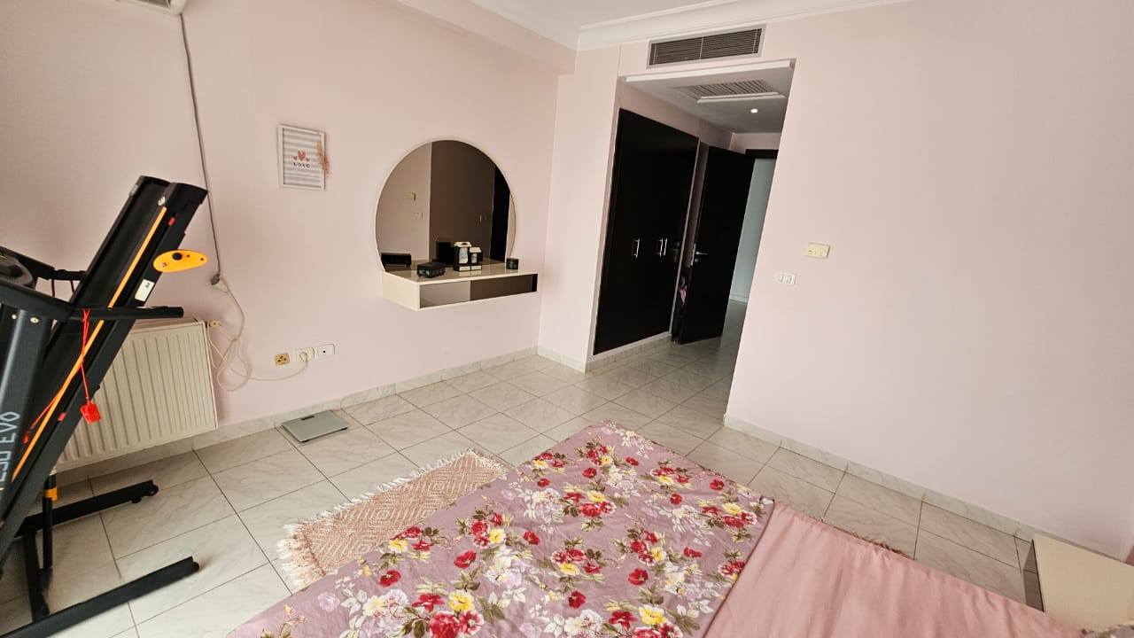El Menzah El Menzah 9 Location Appart. 5 pices+ Appartement s4  menzah9c