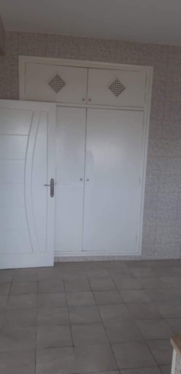Raoued Borj Touil Location Appart. 3 pices App spacieux cit cheker