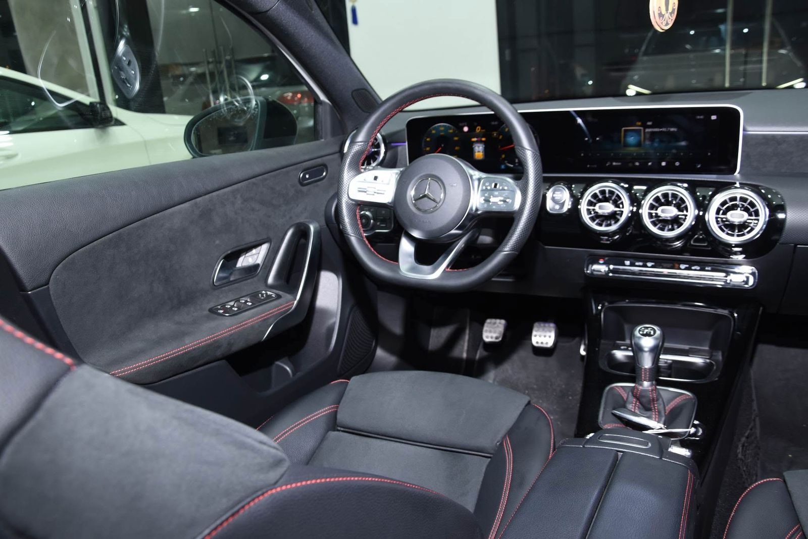 Ain Zaghouan Ain Zaghouan Mercedes A Mercedes a 180 kit amg  change possible