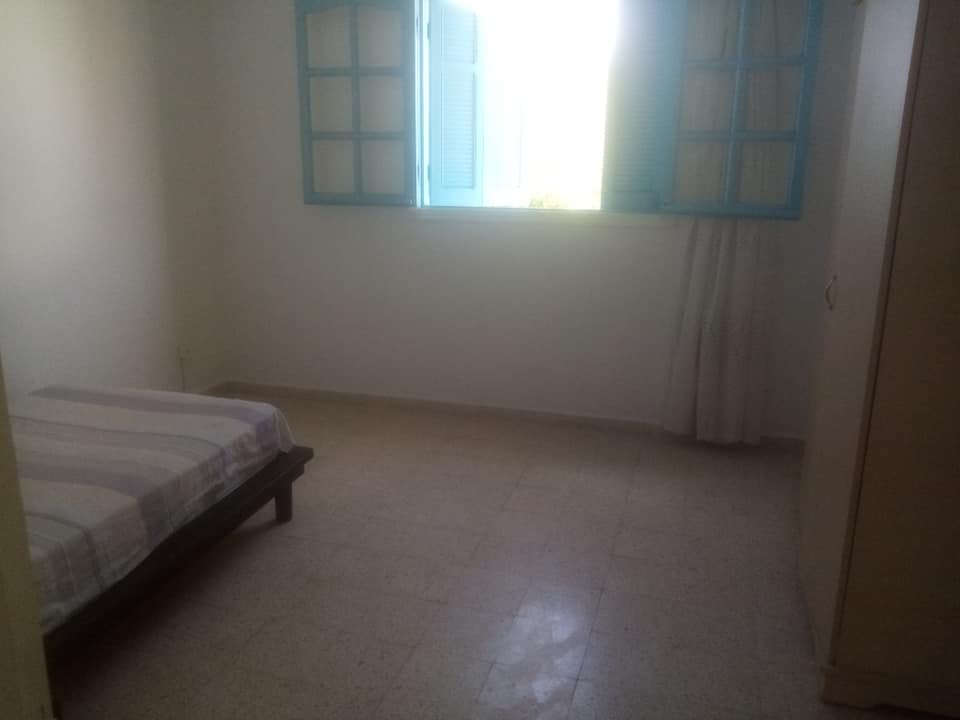 Le Bardo Le Bardo Location Appart. 3 pices Etage s2 meuble pour filles pres stade bardo
