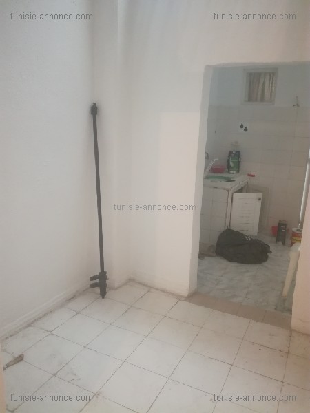 Bab Bhar Montplaisir Location Appart. 2 pices Studio s1 propre a montplaisir pour filles