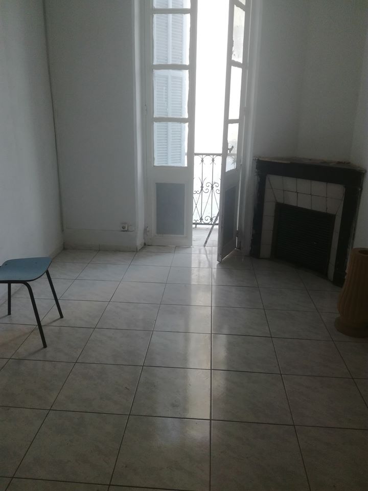Bab Bhar Republique Location Appart. 3 pices Appt s2 tres propre pres avenue paris