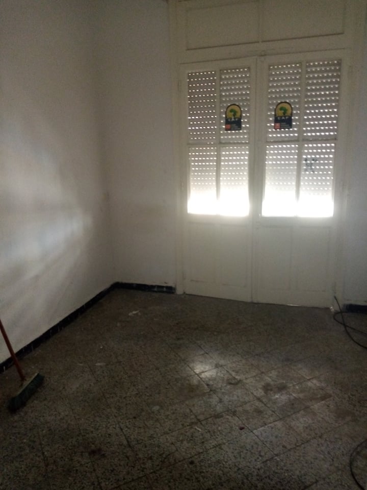 Bab Bhar Bab Bhar Location Appart. 2 pices Appt hall 2 pres avenue borguiba pour etudiants