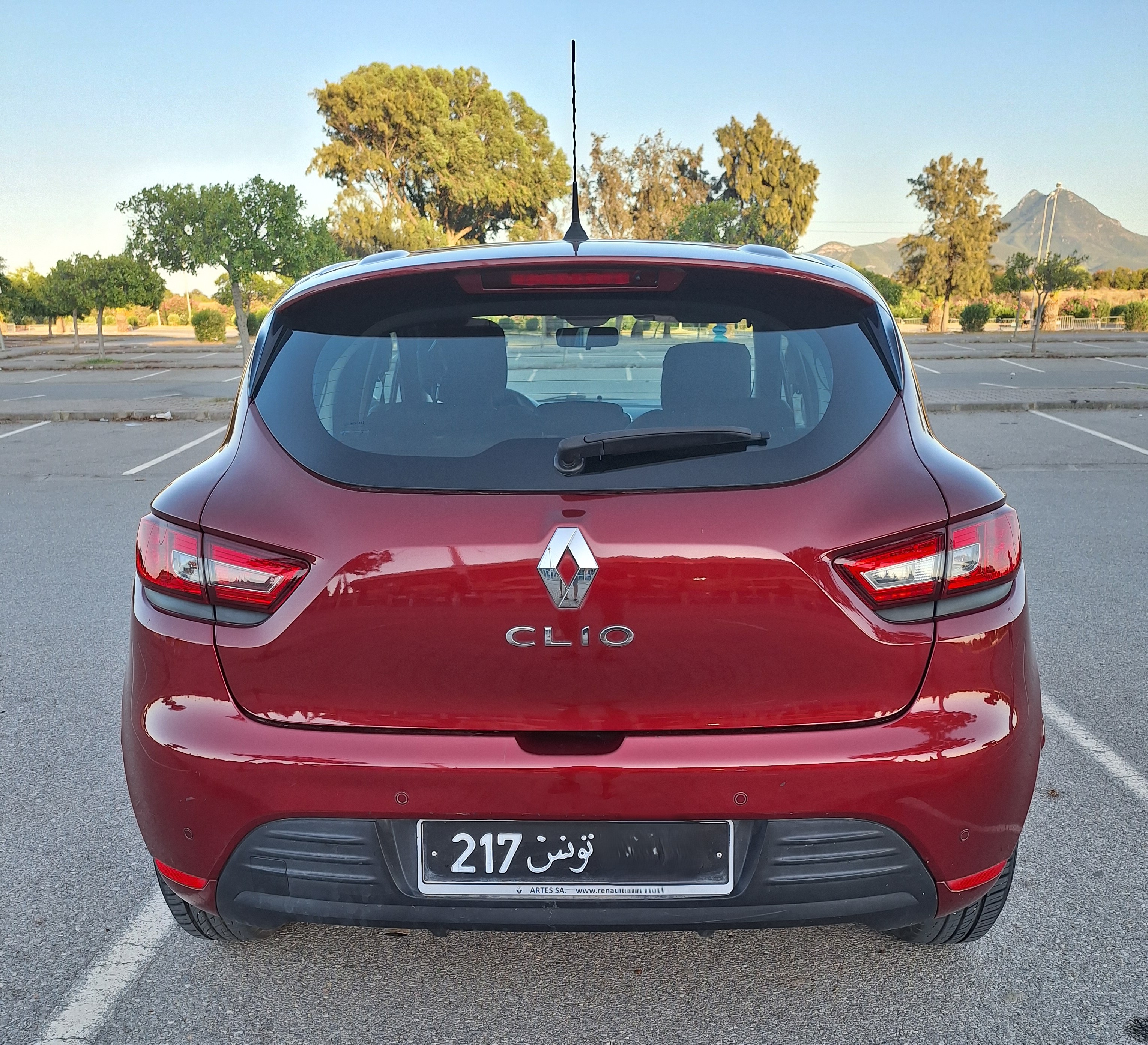 El Mourouj El Mourouj Renault Clio Clio 4 tce en trs bon tat