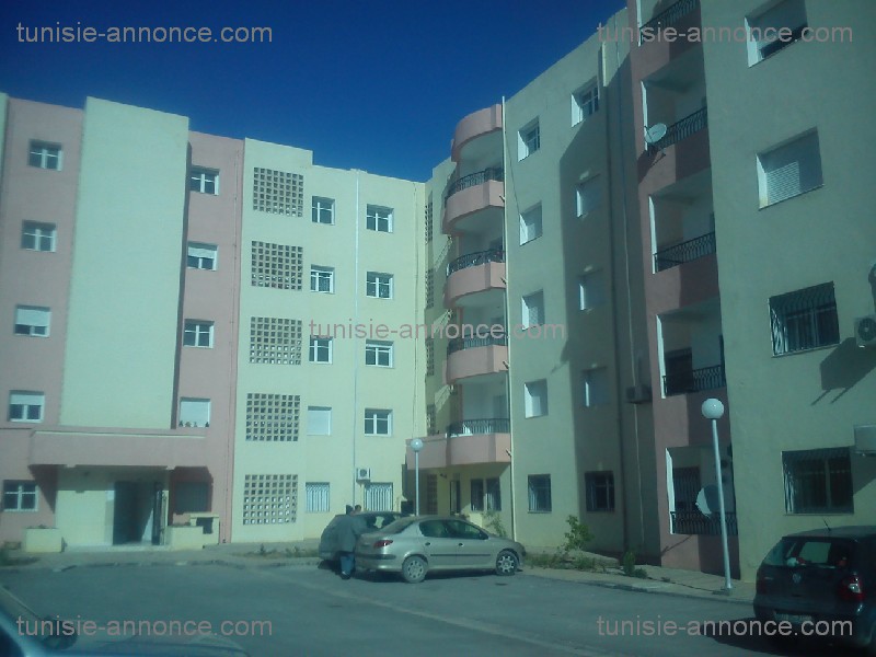 Raoued Ariana Essoughra Location Appart. 4 pices S et 3 au rez de chausse snit nour jaafar ariana