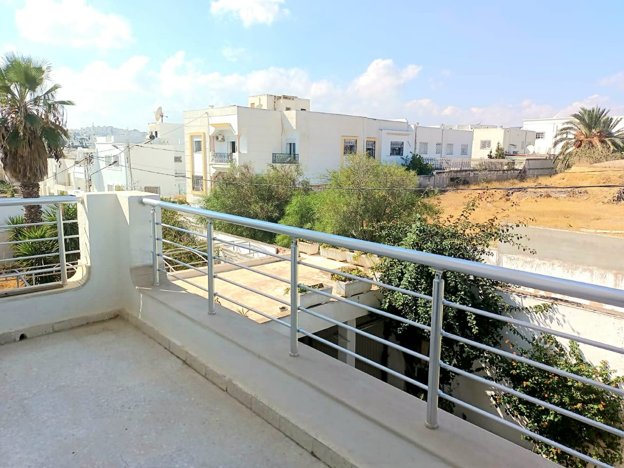 Ariana Ville Nouvelle Ariana Location Maisons Etage de villa bien plac dans un quartier calme