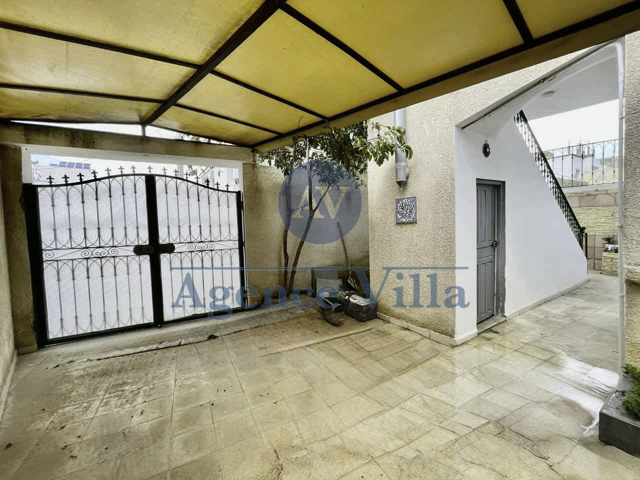 La Marsa Sidi Daoud Location Appart. 3 pices Un appartement s2 meubl  la marsa avec garage