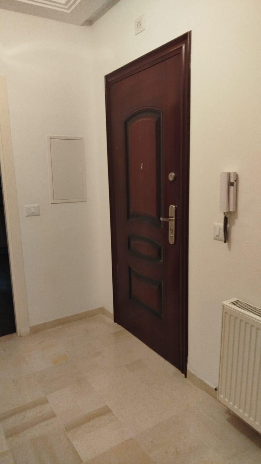 Hammam Chatt Borj Cedria Location Appart. 2 pices Appartement en face carrefour