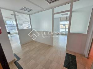 La Marsa Berge Du Lac Location Appart. 1 pice Un bureau h5 de 300m2 au lac 2