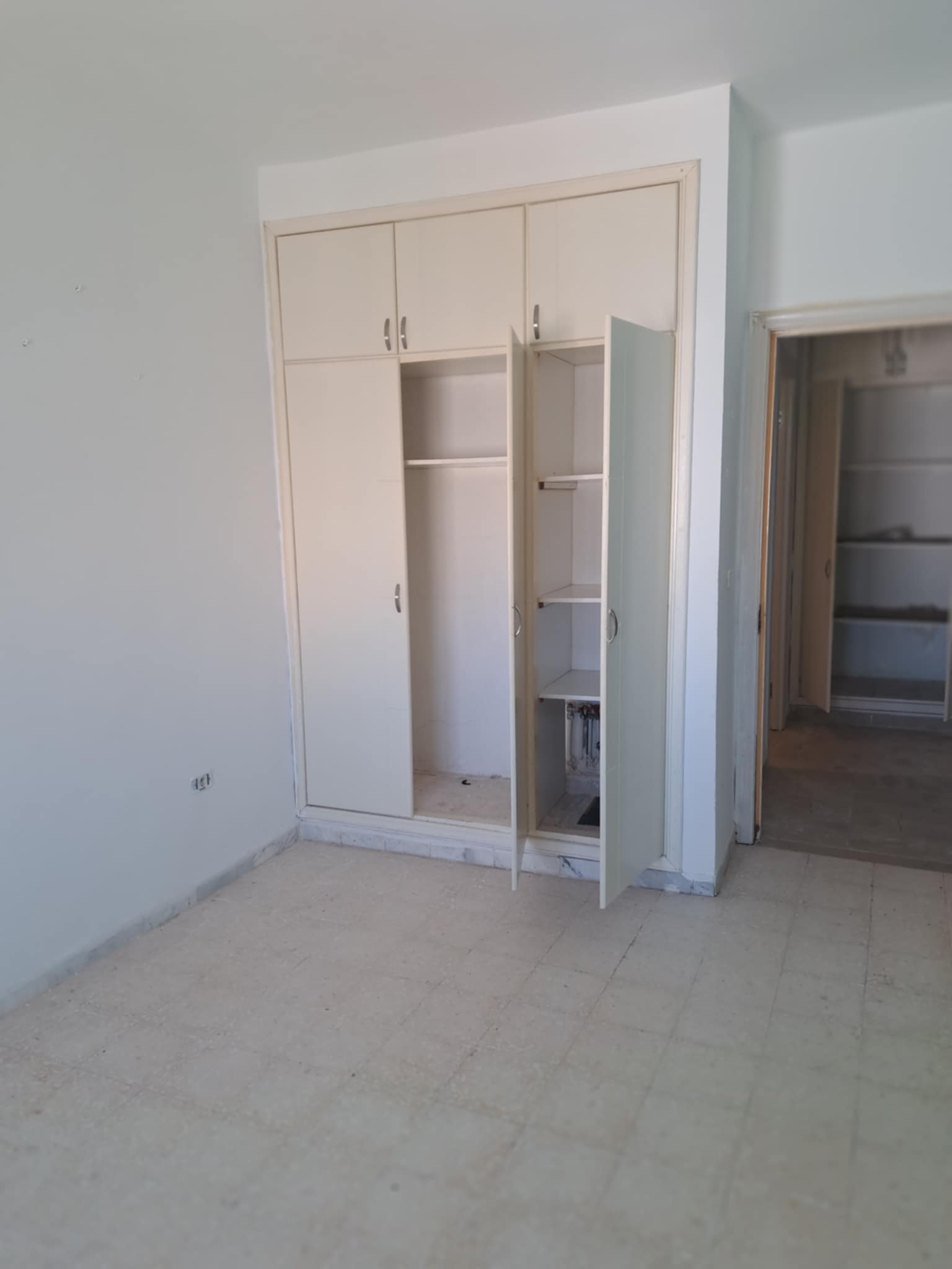 Ariana Ville Ariana Vente Appart. 1 pice Un appartement s1 au 2me tage  ariana