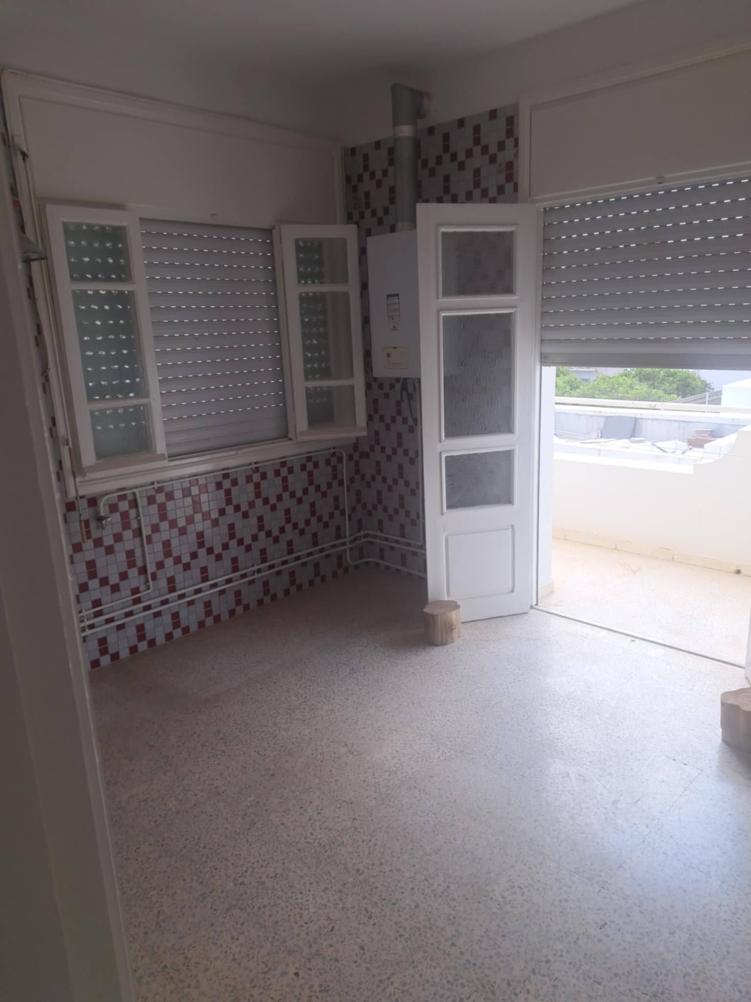 Ariana Ville Nouvelle Ariana Vente Appart. 3 pices Villa  nouvelle ariana de surface 423 m2 tfi