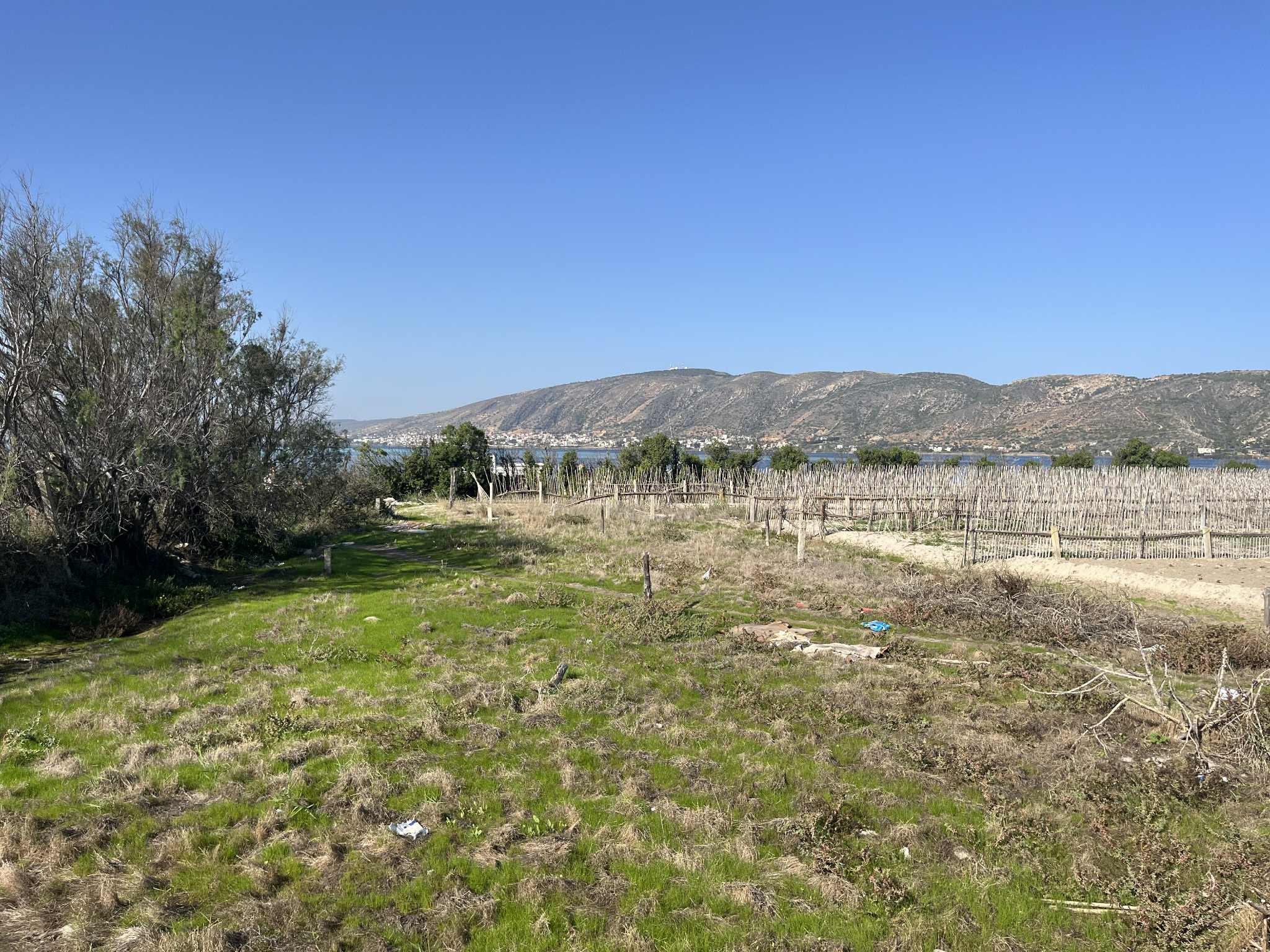 Ghar El Melh Ghar El Melh Terrain Terrain nu Terrain en bord de lagune