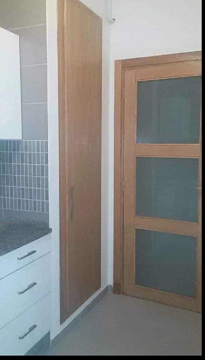 La Marsa El Aouina Vente Appart. 2 pices Appartement    splus 1  lwahat