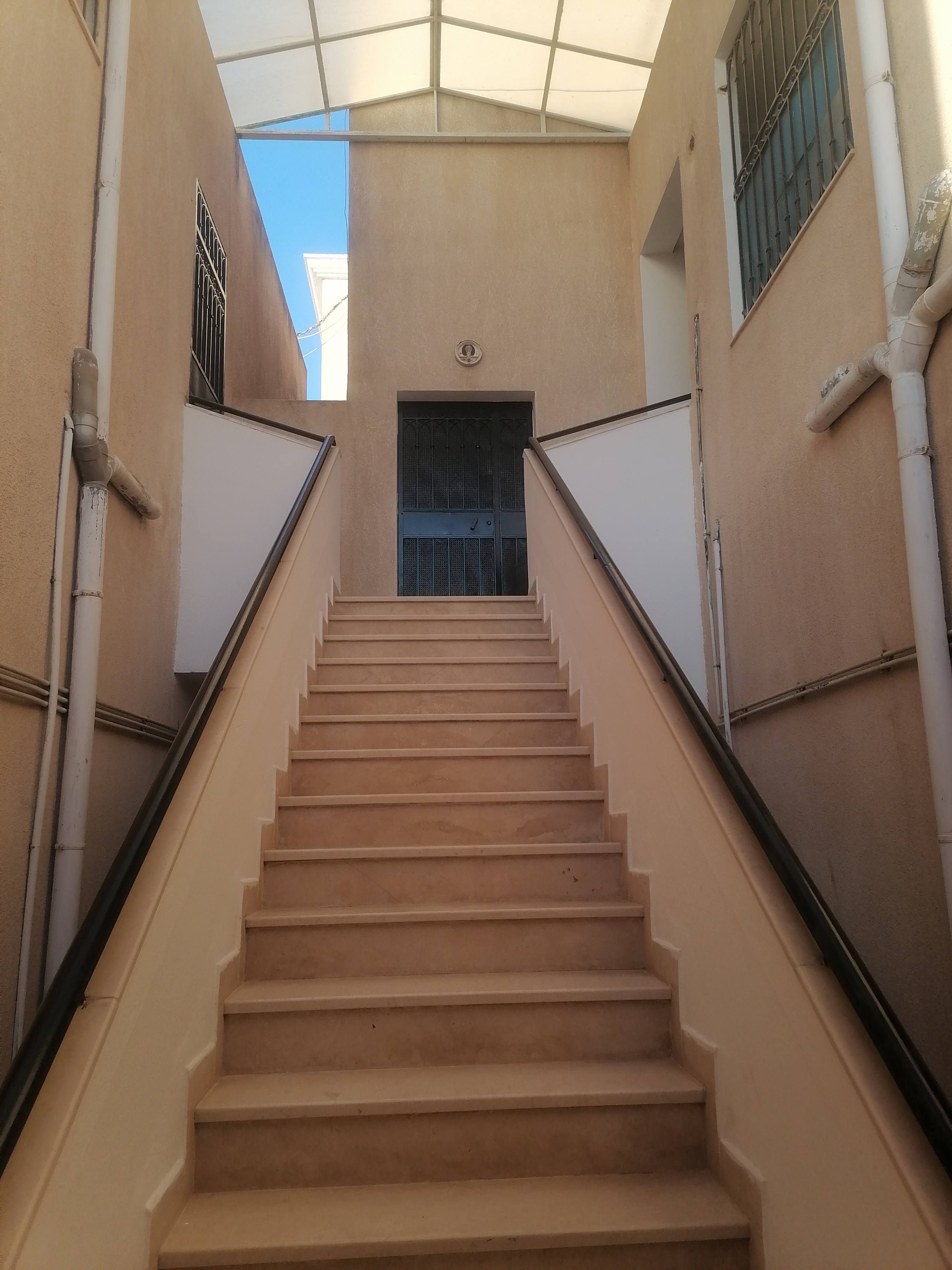 La Soukra Borj Louzir Location Appart. 3 pices Appartement 3 pices  borj louzir ariana