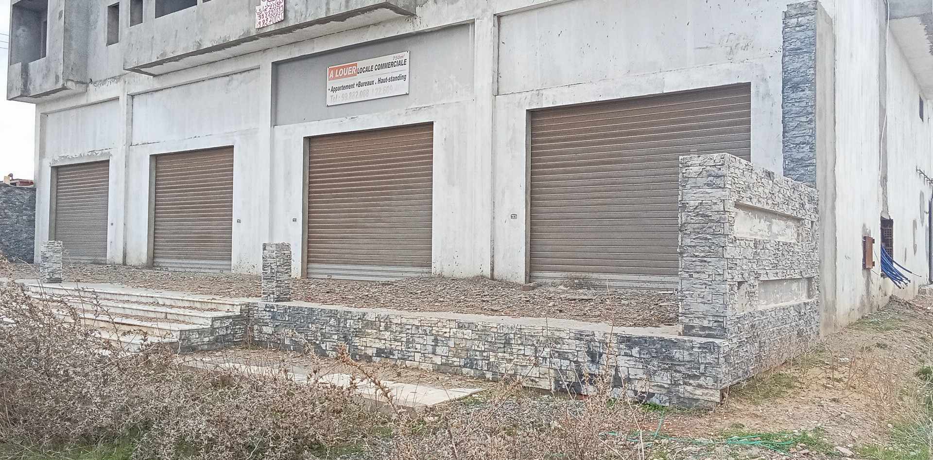 Mornaguia Mornaguia Location Surfaces Showroom sur gp5 mournaguia