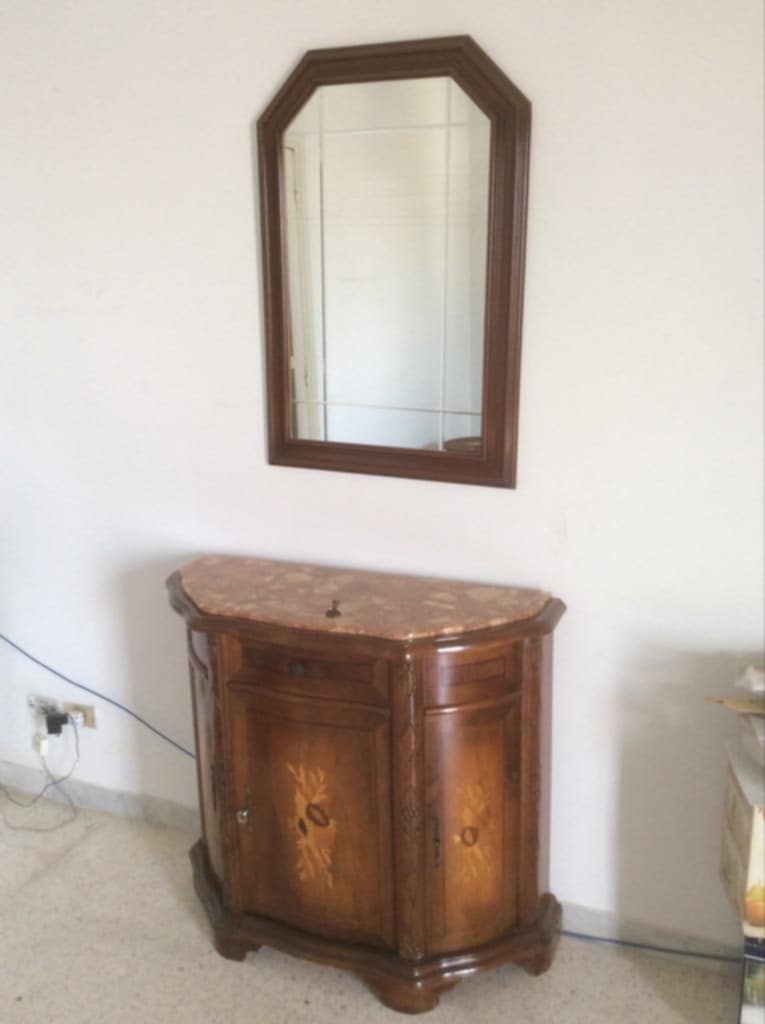 Ariana Ville El Menzah 6 Objets de dcoration Dcoration intrieure Divers meubles plus console en bois de rose