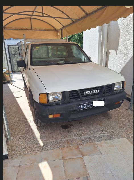 Nouvelle Medina Nouvelle Medina Isuzu Autre Modle Isuzu tfr propre