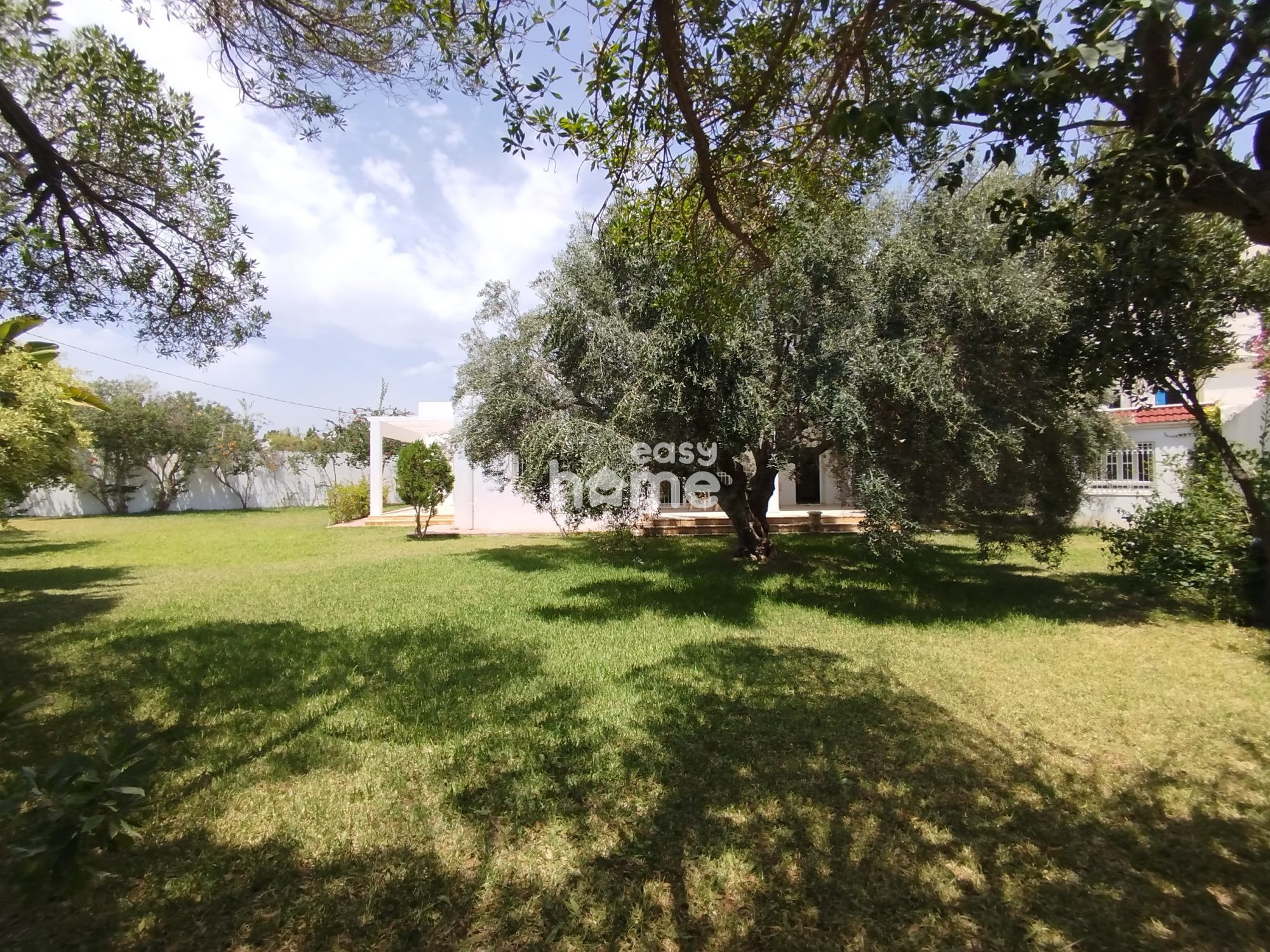 Hammamet Zone Hoteliere Vente Maisons Villa plain pieds de 1073m2  hammamet nord