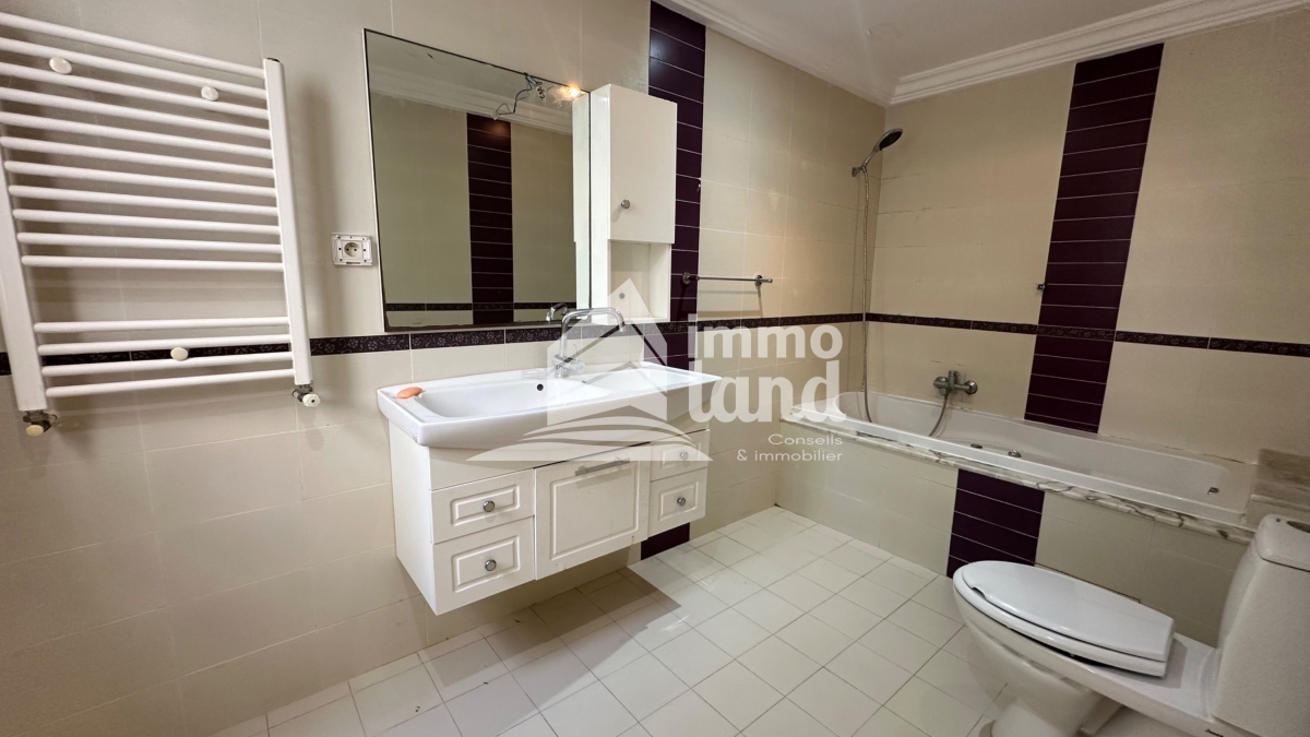 La Marsa Cite El Khalil Location Appart. 4 pices Appartement s4  la marsa