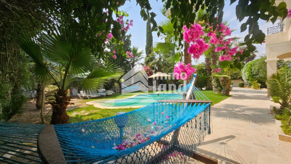 La Soukra Chotrana 2 Location Maisons Villa s7 sur deux niveaux  la soukra