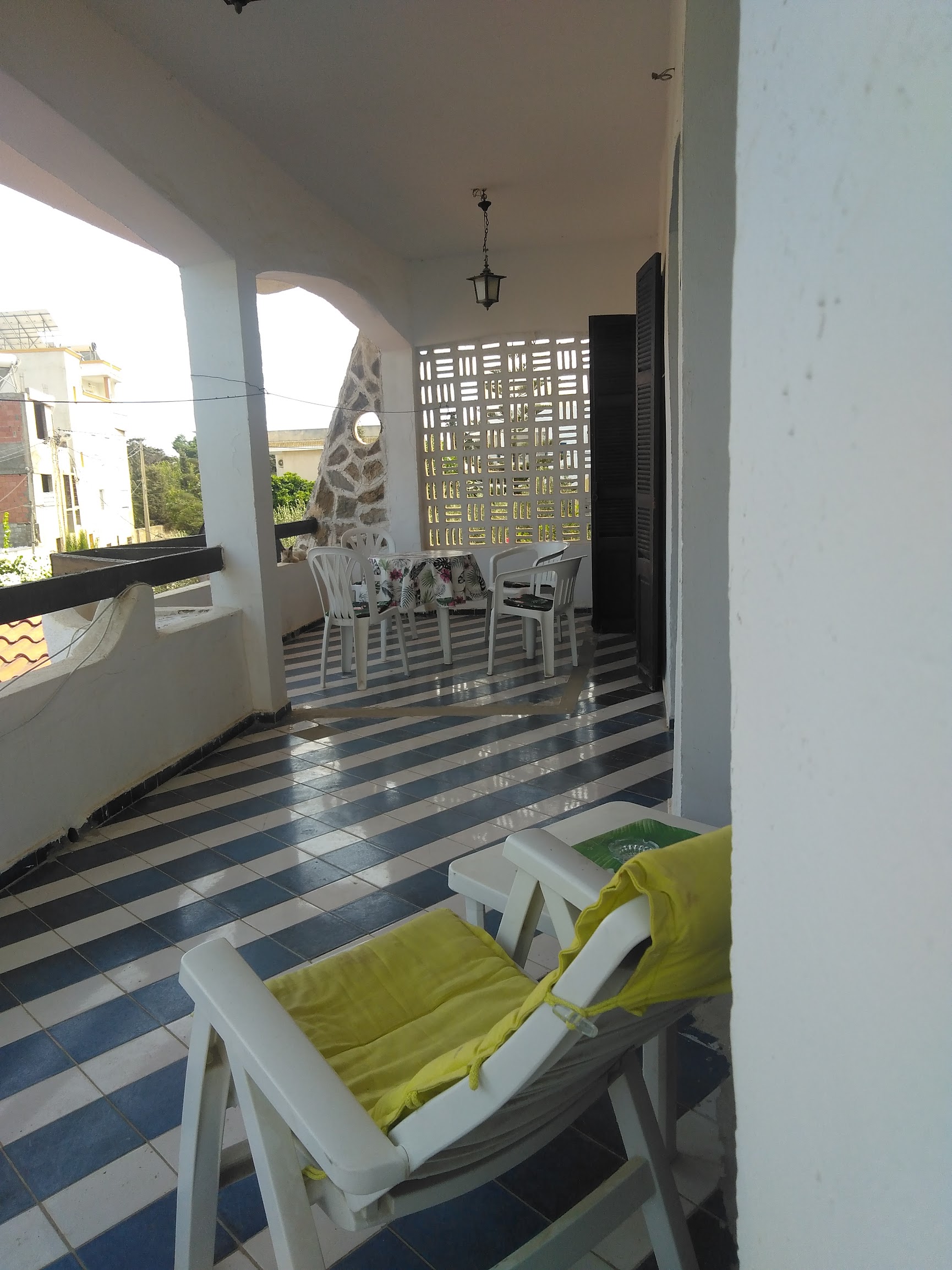 Bizerte Nord Cite El Korniche 2 Location Appart. 3 pices Etage villa corniche direct propritaire