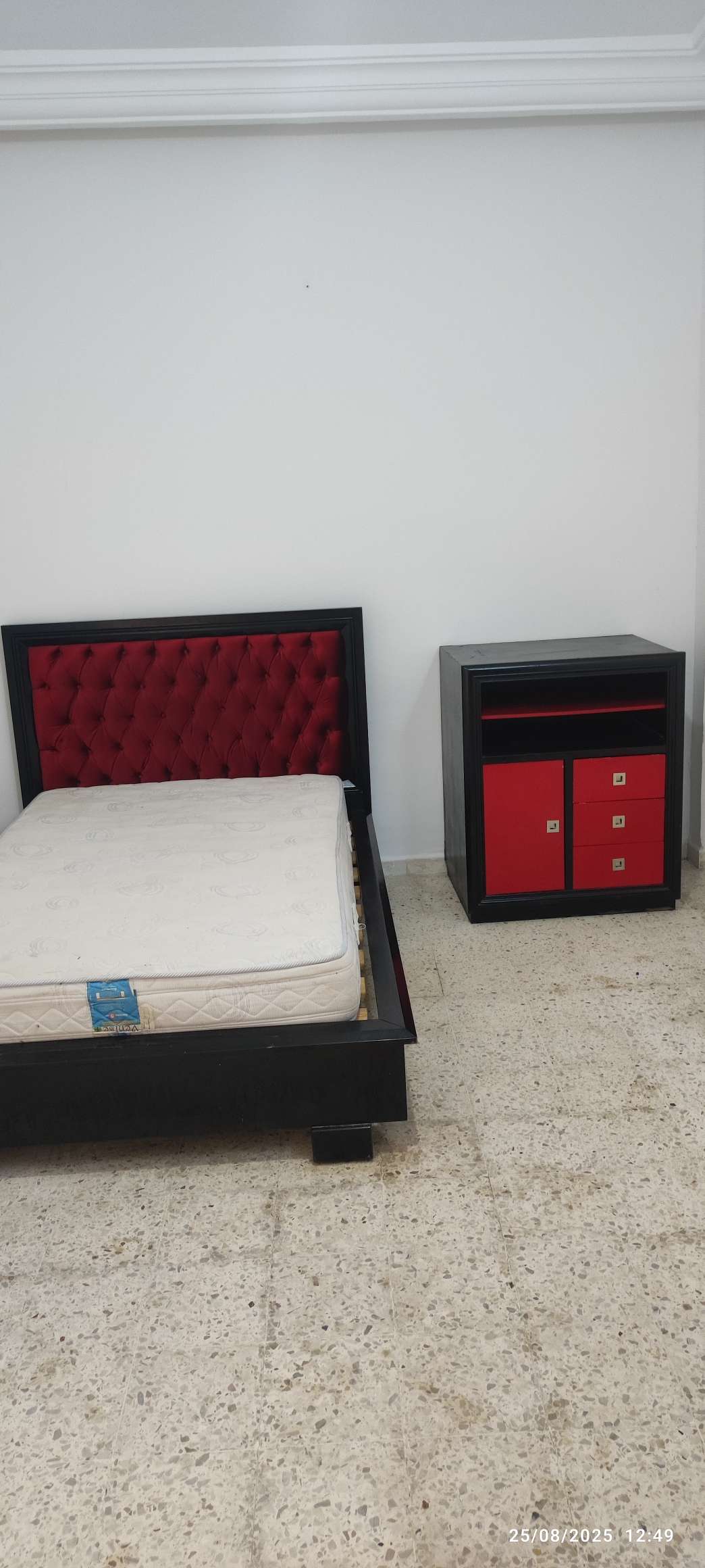 Bab Souika Bab Saadoun Location Appart. 1 pice Chambreloca