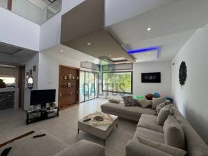 Beni Khiar Beni Khiar Vente Maisons    villa  s4 avec piscine  ref572a