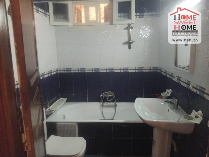 Carthage Carthage Location Appart. 4 pices Rdc de villa s3 layan  carthage yassmina