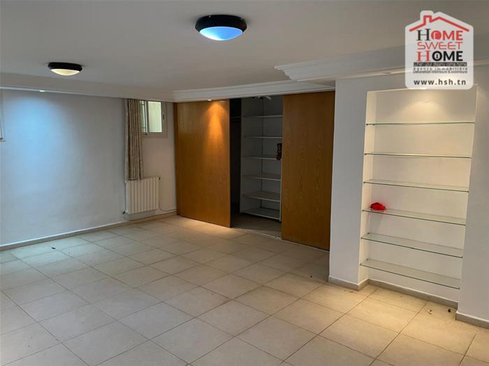 Ariana Ville El Menzah 6 Vente Maisons Triplex layan  menzah 6
