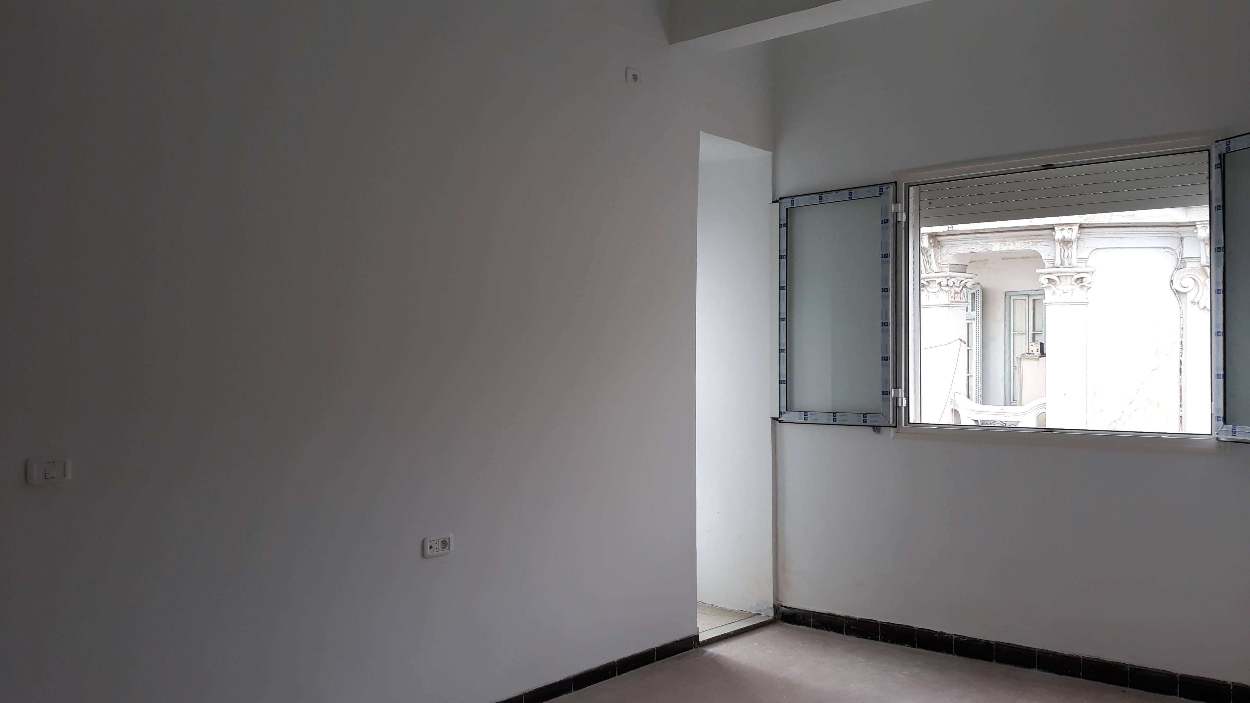Bab Bhar Bab Bhar Vente Appart. 3 pices Appartement lumineux prs htel africa tunis