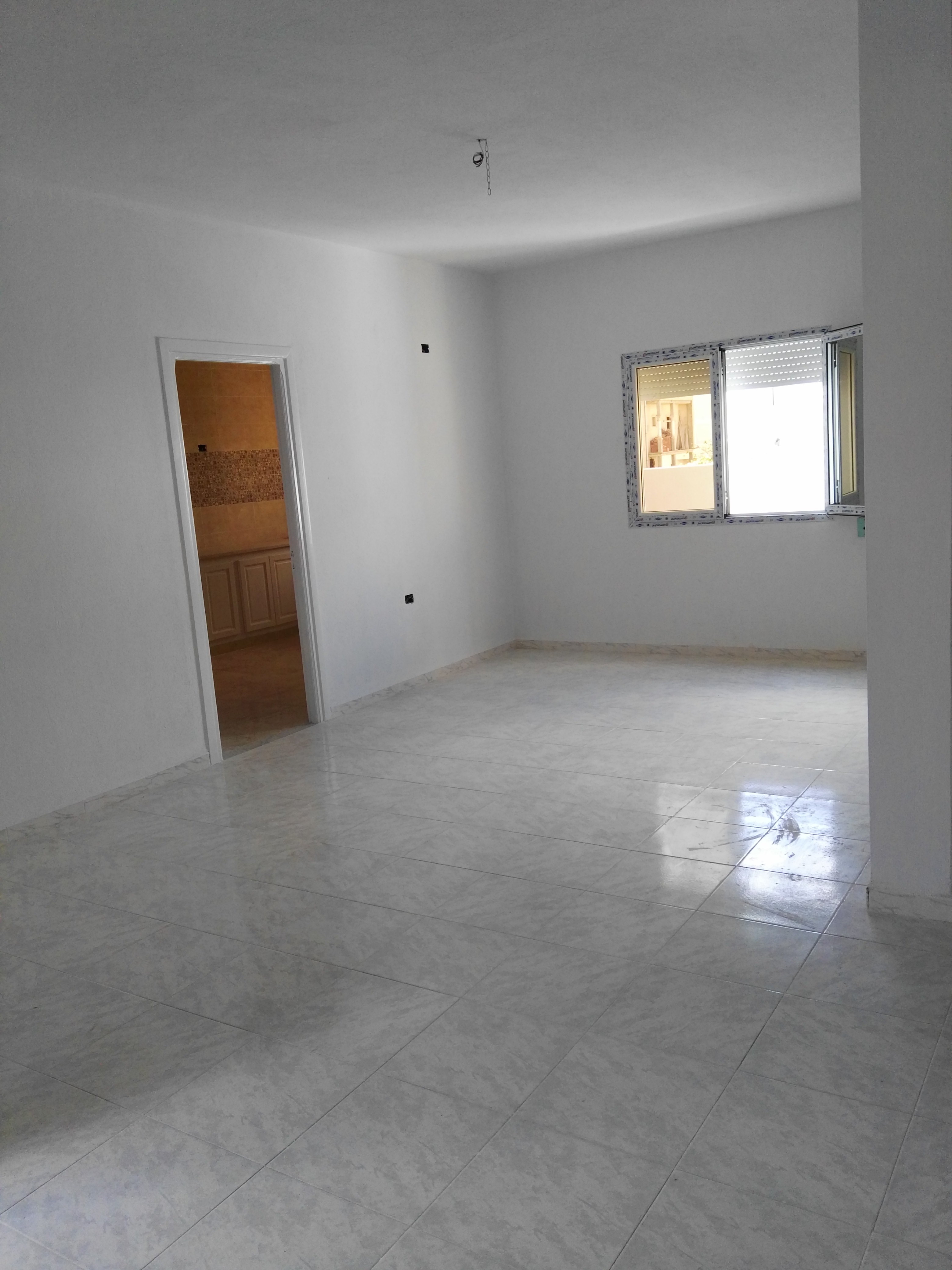 Raoued Cite Ennkhilet Vente Appart. 3 pices Vent appartement etage de villa