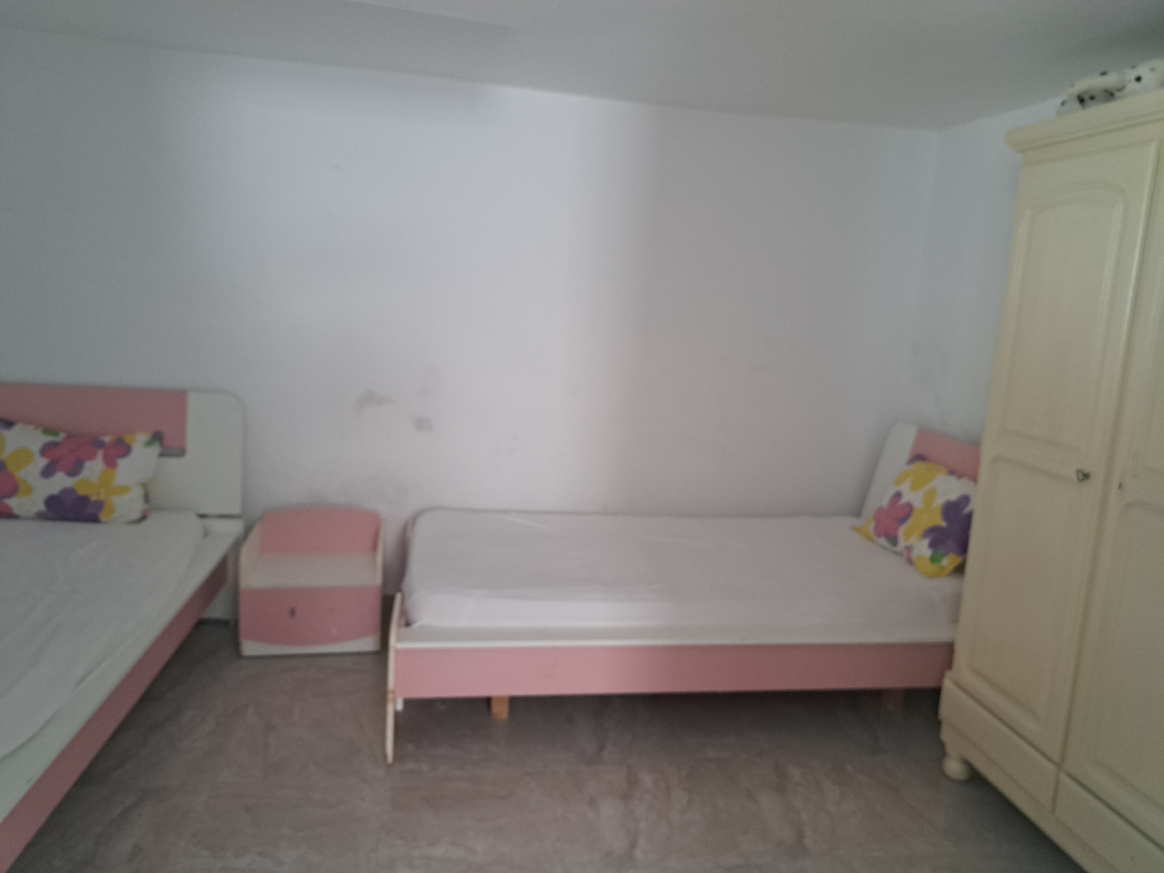 Sahline Mootmar Location Appart. 1 pice Spacieux rez de jardin