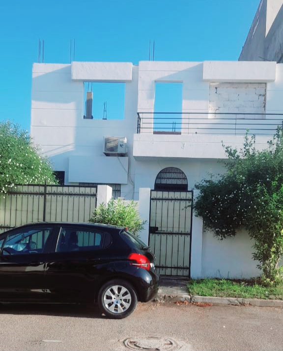 Raoued Residence Essalem Vente Maisons Mini villa cartier trs calme et chic