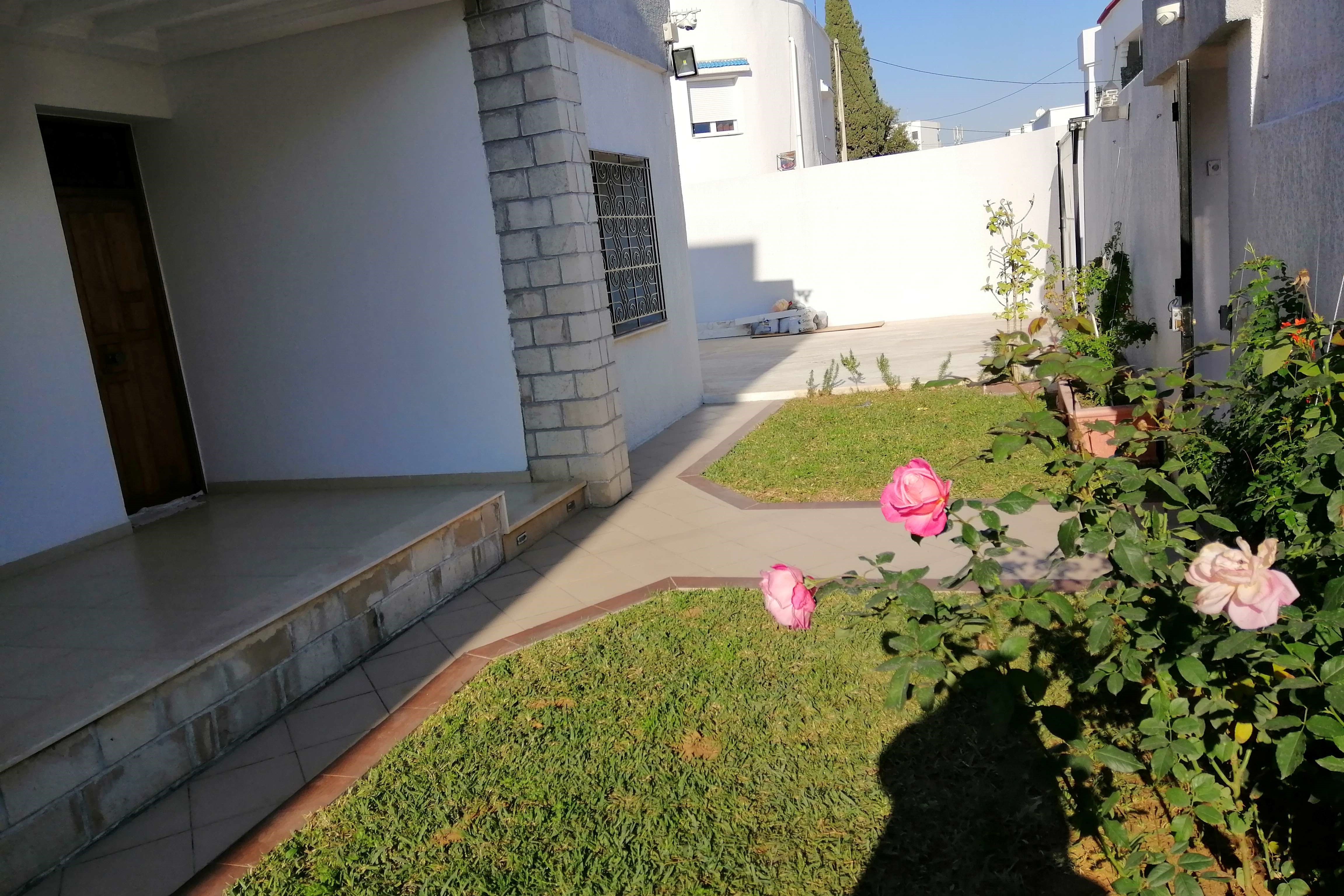 Ariana Ville Ariana Location Maisons Petite villa