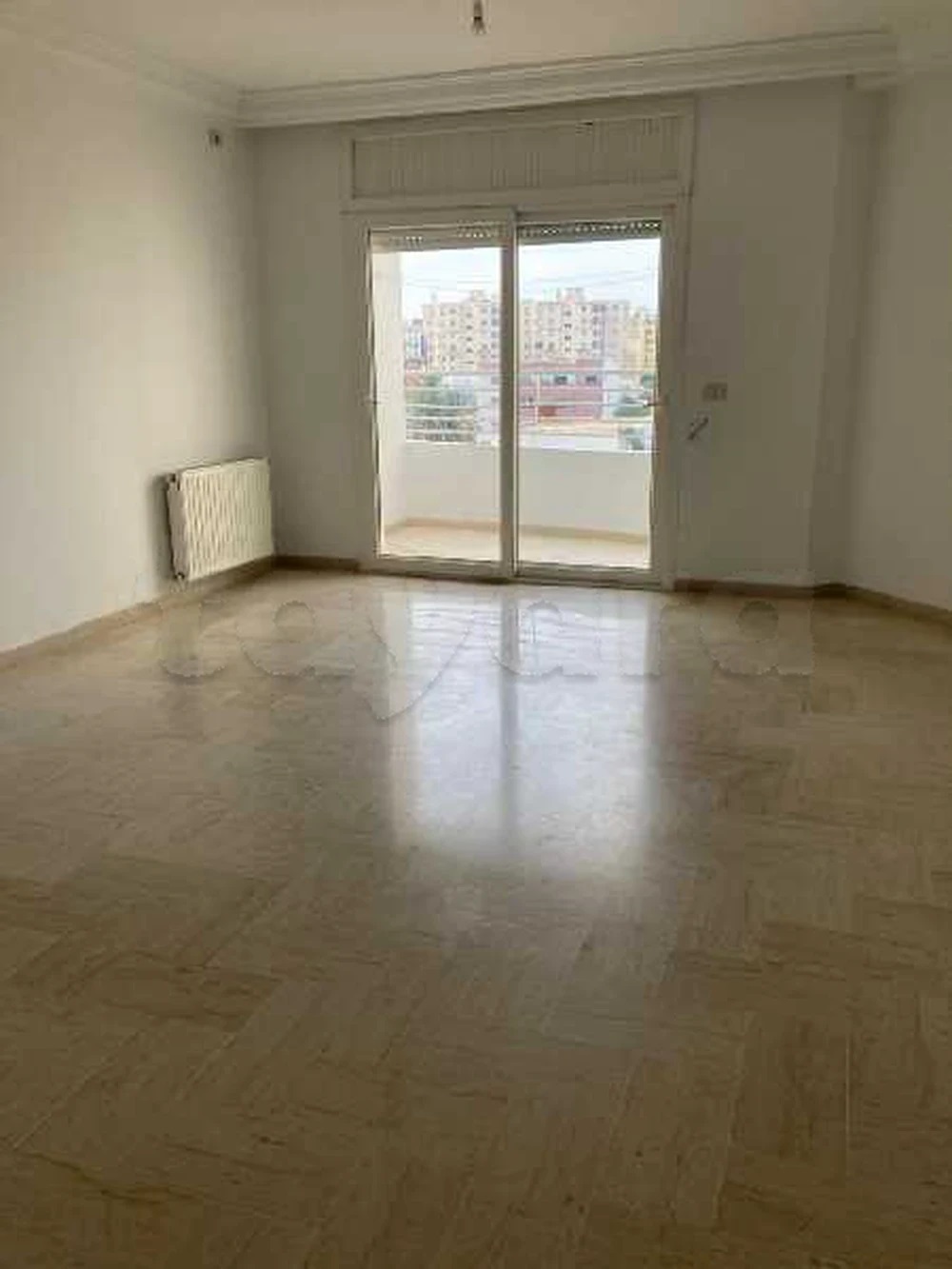 La Marsa El Aouina Location Appart. 1 pice S plus 3 cite el wa7at pas loin de aziza