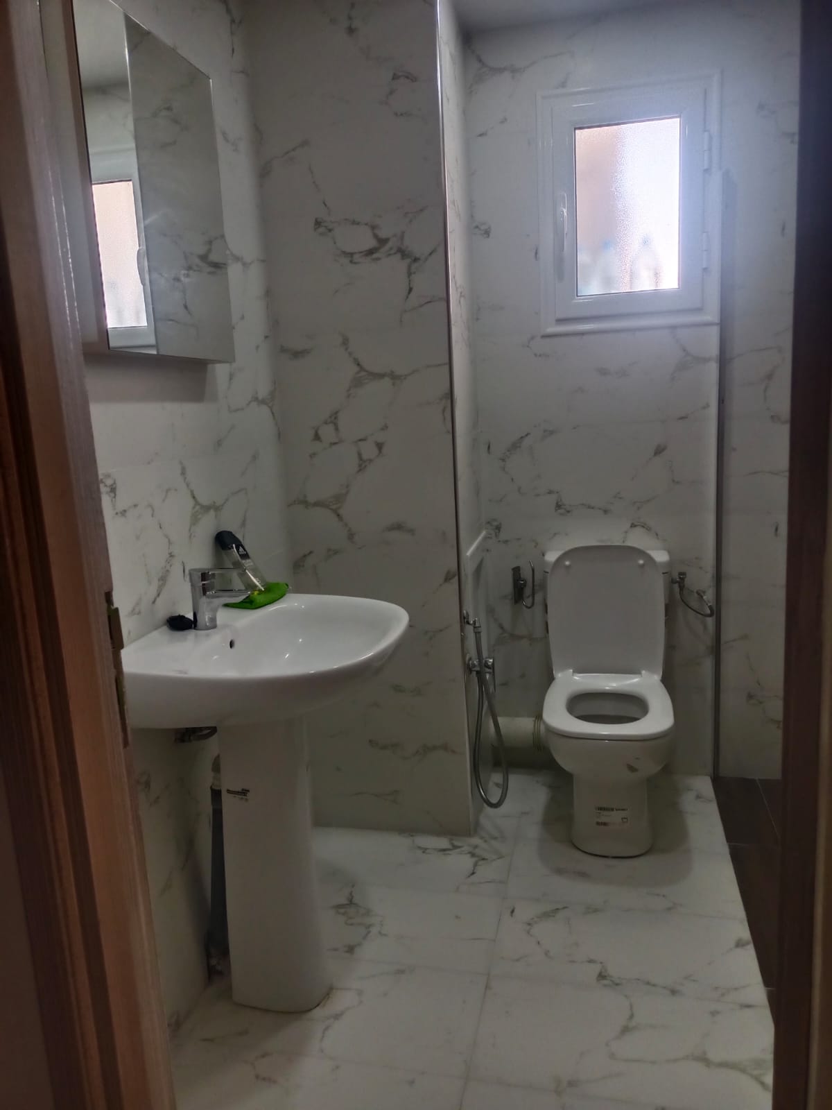 La Marsa El Aouina Location Appart. 2 pices Un s plus 2 a jardins de laouina pres lycee