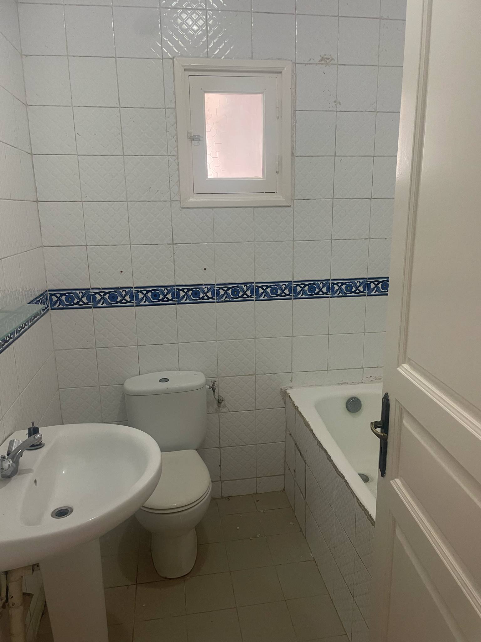 La Soukra Borj Louzir Location Appart. 3 pices Appartement s plus 3 au rez de chausse