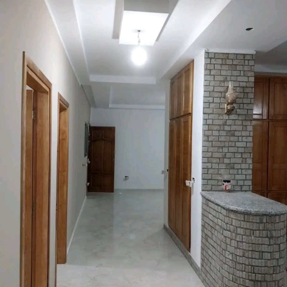 Bizerte Nord Bizerte Vente Appart. 4 pices Maison totalement indpendante  bizerte