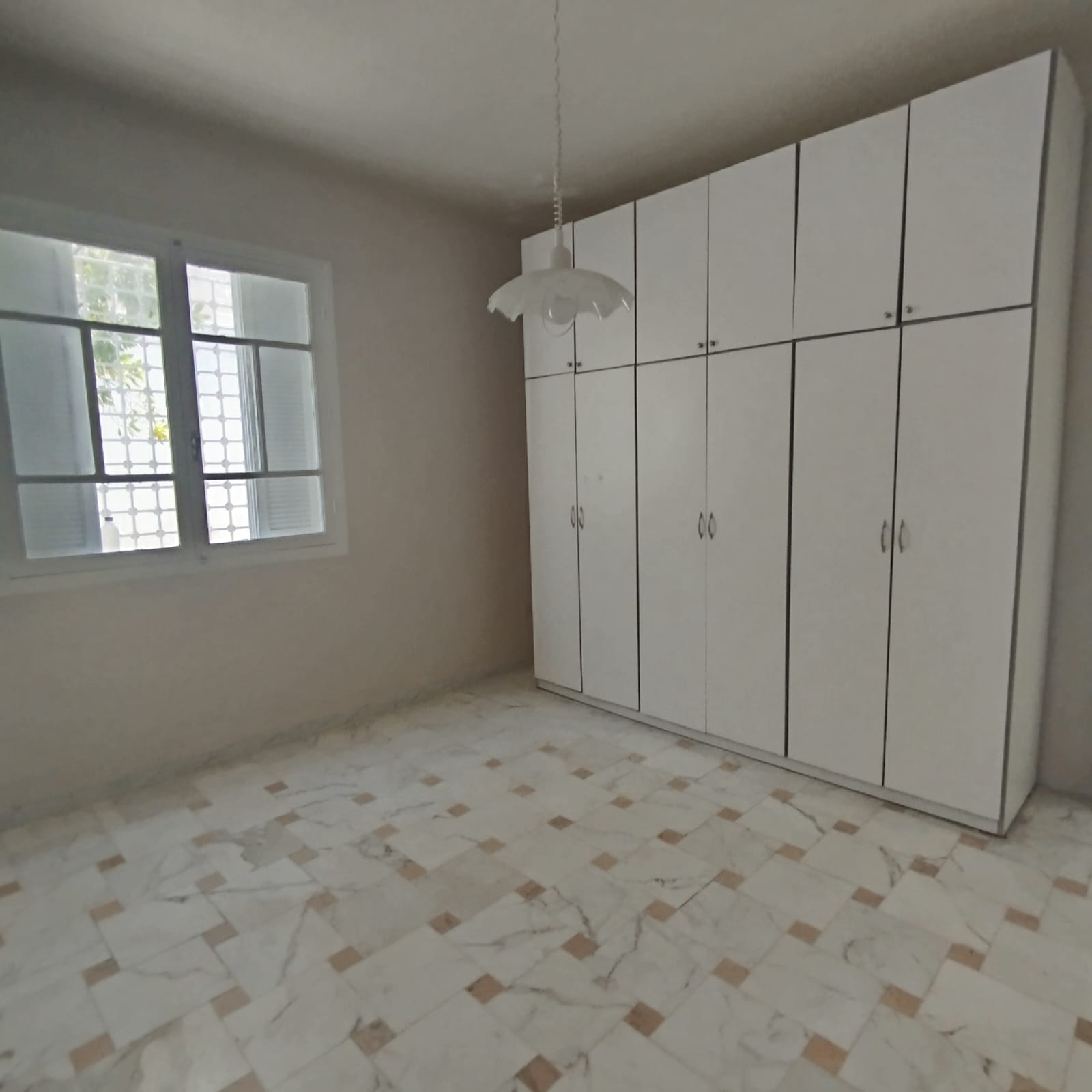 El Menzah El Menzah 9 Location Appart. 4 pices Vaste rdc de villa  menzah9a