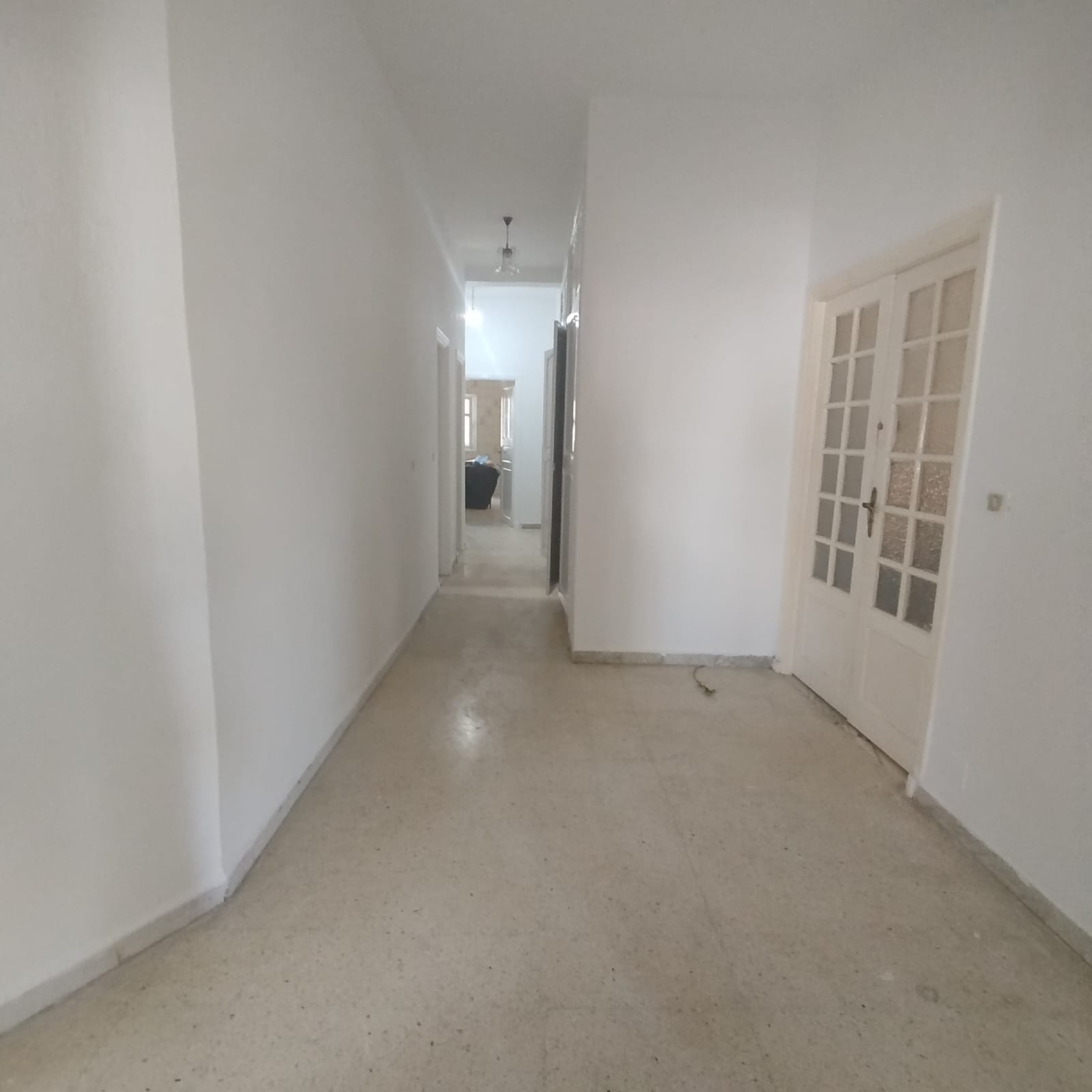 Ariana Ville El Menzah 7 Location Appart. 5 pices+ Un spacieux rdc de villa s4  menzah7