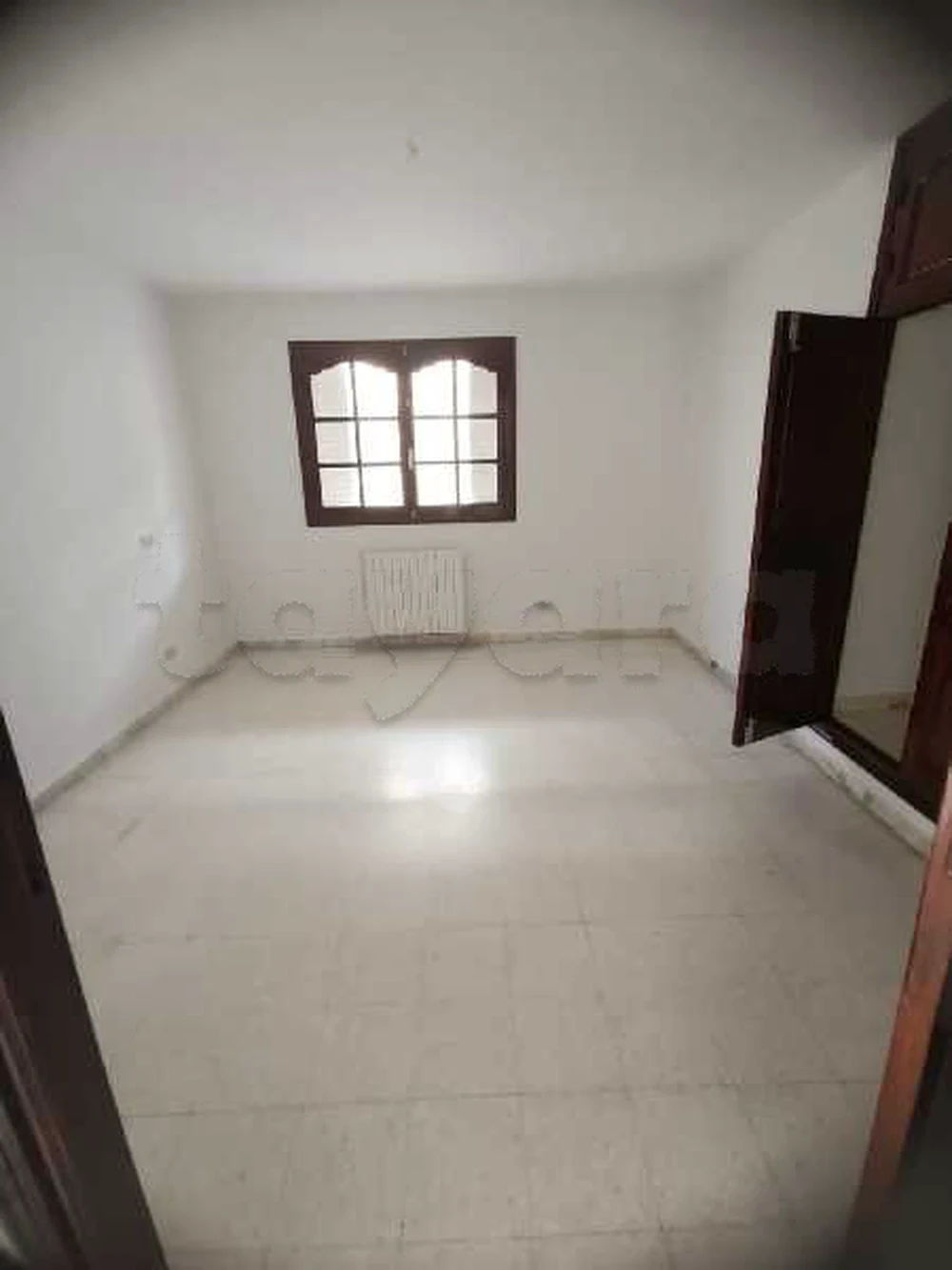 Ariana Ville El Menzah 8 Location Appart. 4 pices Spacieux rdc de villa s3  menzah8