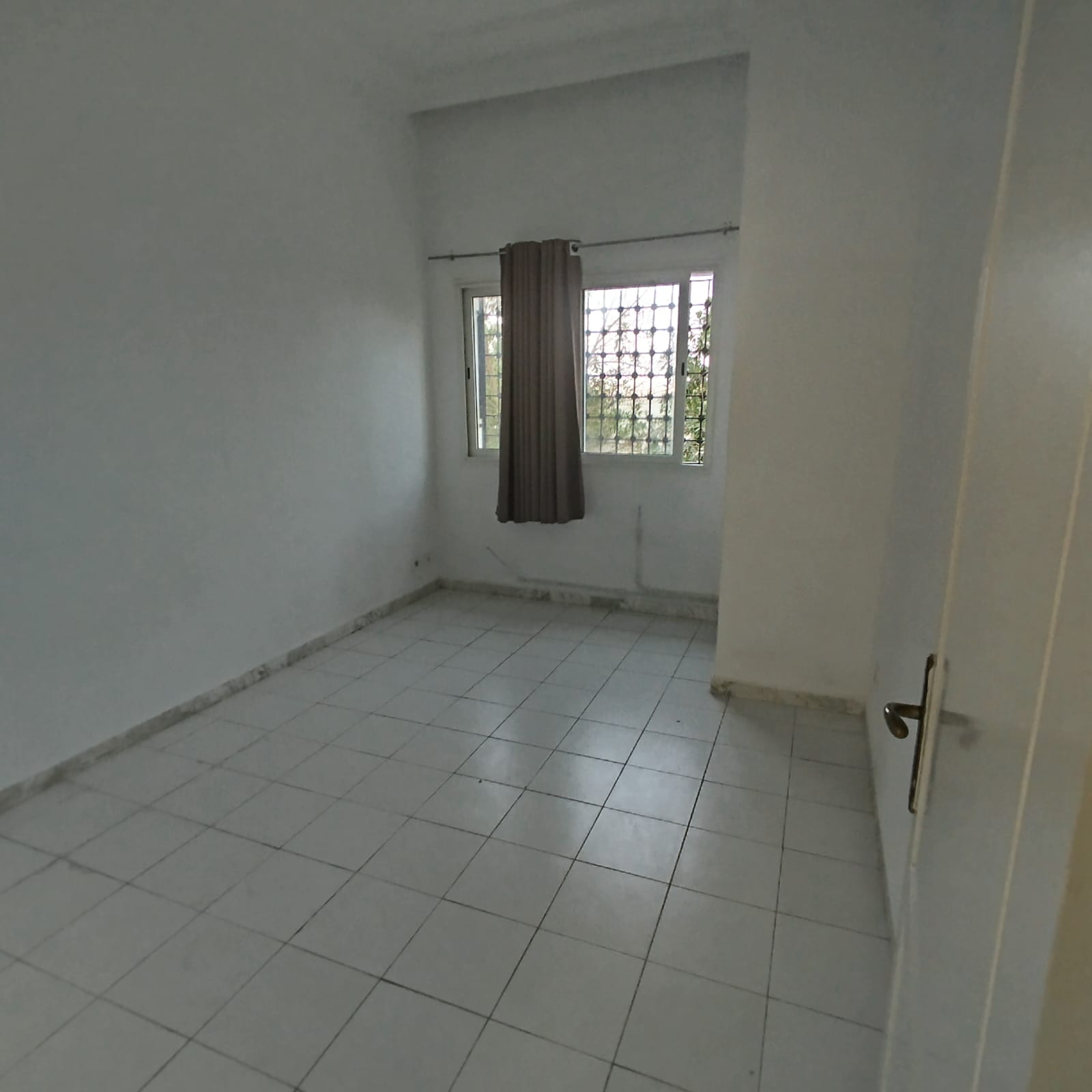 El Menzah El Manar 1 Location Appart. 3 pices Un appartement s2  manar1
