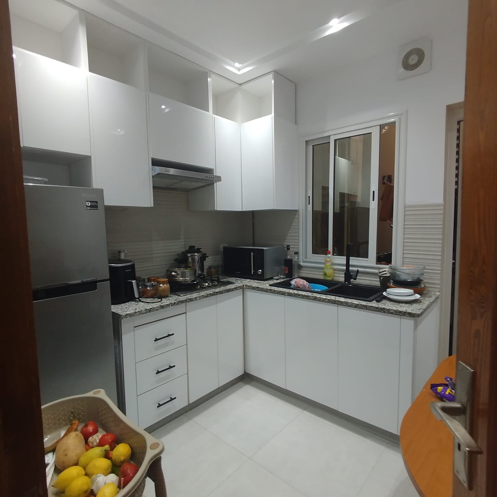 Mnihla Jardins d'el Menzah Location Appart. 3 pices Magnifique appartement s2  jardin d'elmenzah1