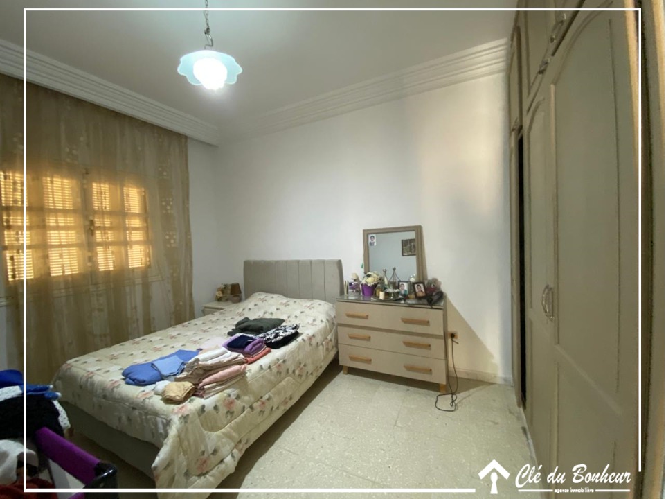 La Soukra Sidi Soufiene Vente Maisons Villa de deux tages indpendants  sidi sofinne