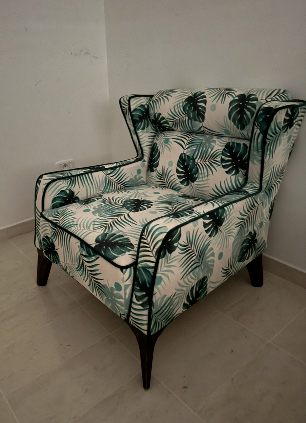 La Soukra Borj Louzir Salon - Salle  manger  Fauteuils Jolie fauteuil avec un design de style