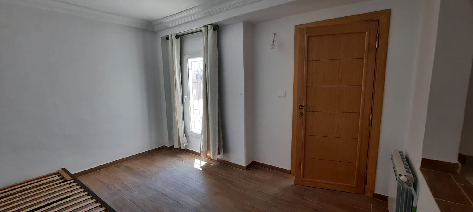 La Soukra Borj Louzir Location Appart. 2 pices Appartement standing s1 dans une villa au 3me