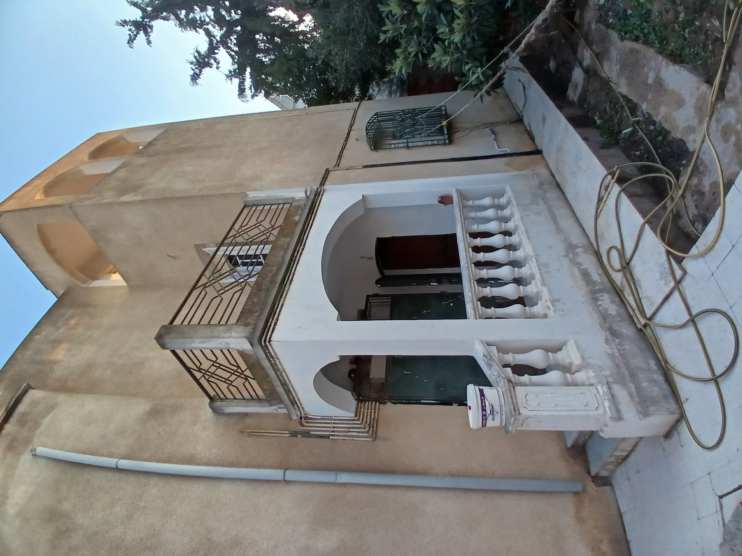 Raoued Cite El Ghazala 1 Vente Maisons Villa spacieuse avec studio