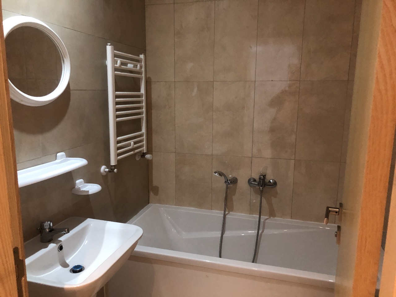 Ariana Ville Riadh Landlous Location Appart. 2 pices Un appartement s 1 riadh landalos